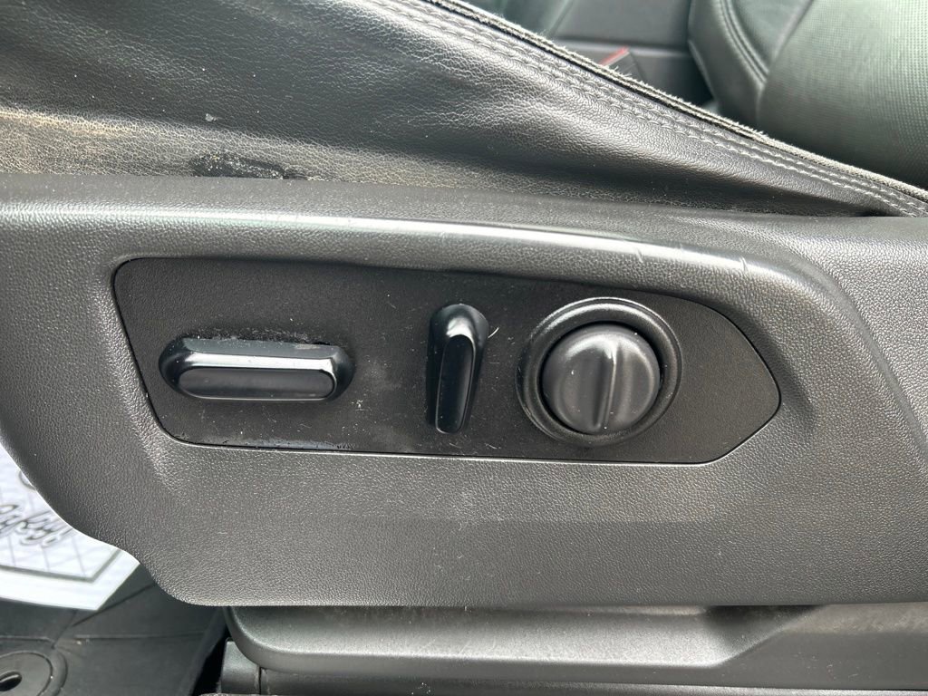 Used 2021 Chevrolet Silverado 2500 High Country w/ Technology Package image 24