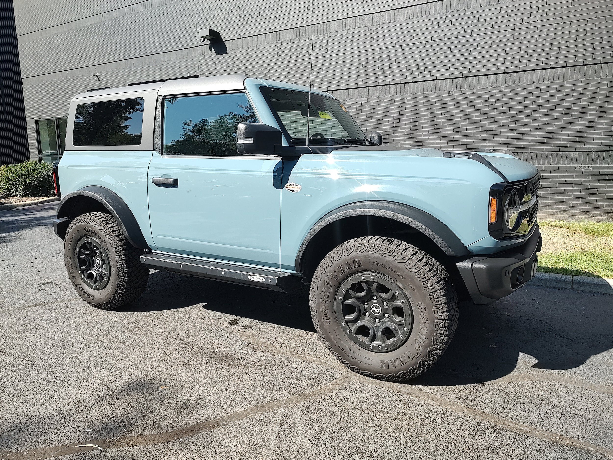 Used 2023 Ford Bronco Wildtrak AWD/4WD image 1