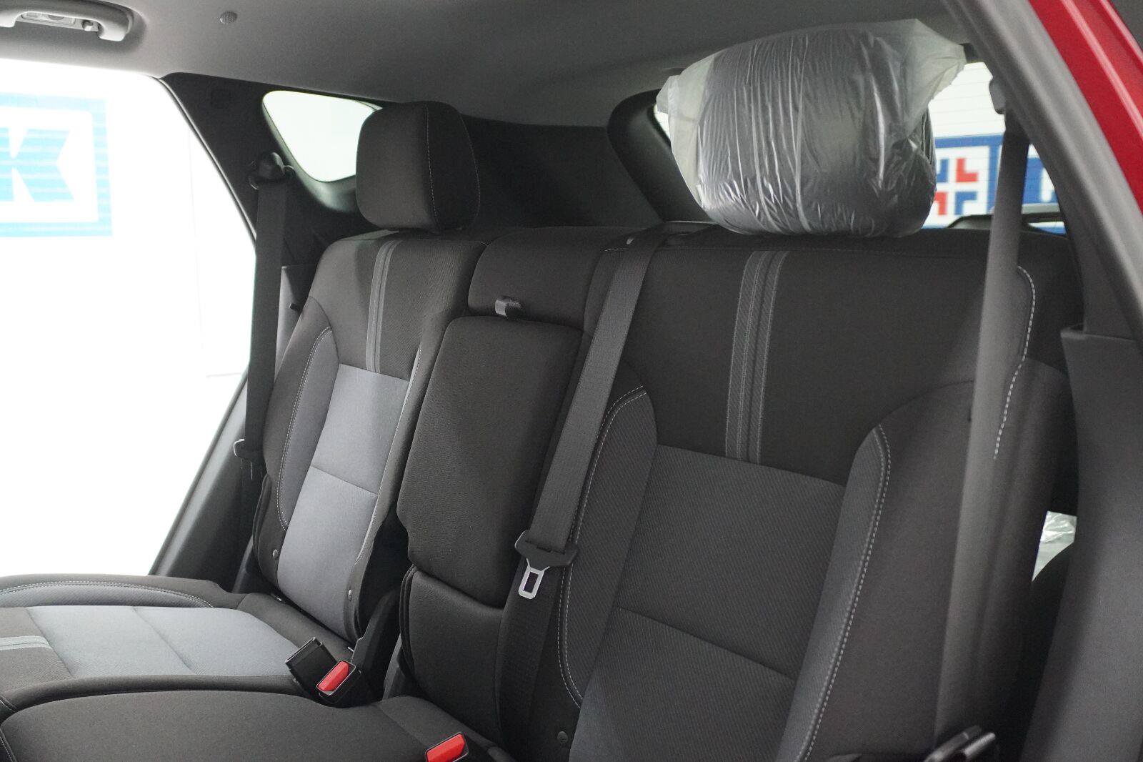 New 2026 Chevrolet Blazer LT w/ Convenience Package FWD image 25