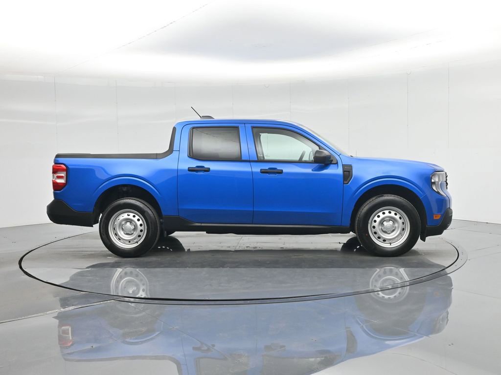 New 2025 Ford Maverick XL image 23