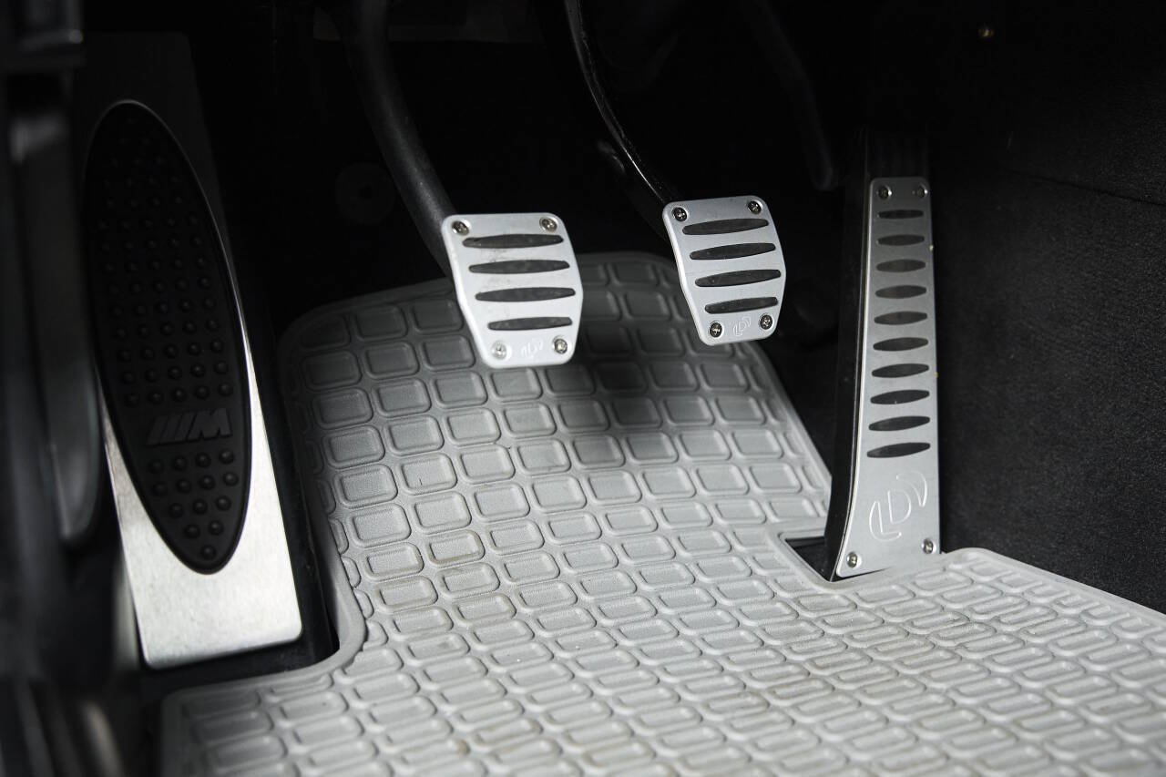 Used 2003 BMW M5 RWD image 91