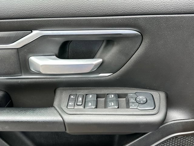 Used 2025 RAM 1500 Big Horn AWD/4WD image 12