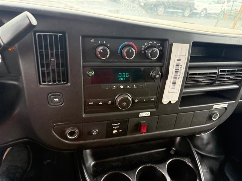 Used 2011 Chevrolet Express 2500 image 19