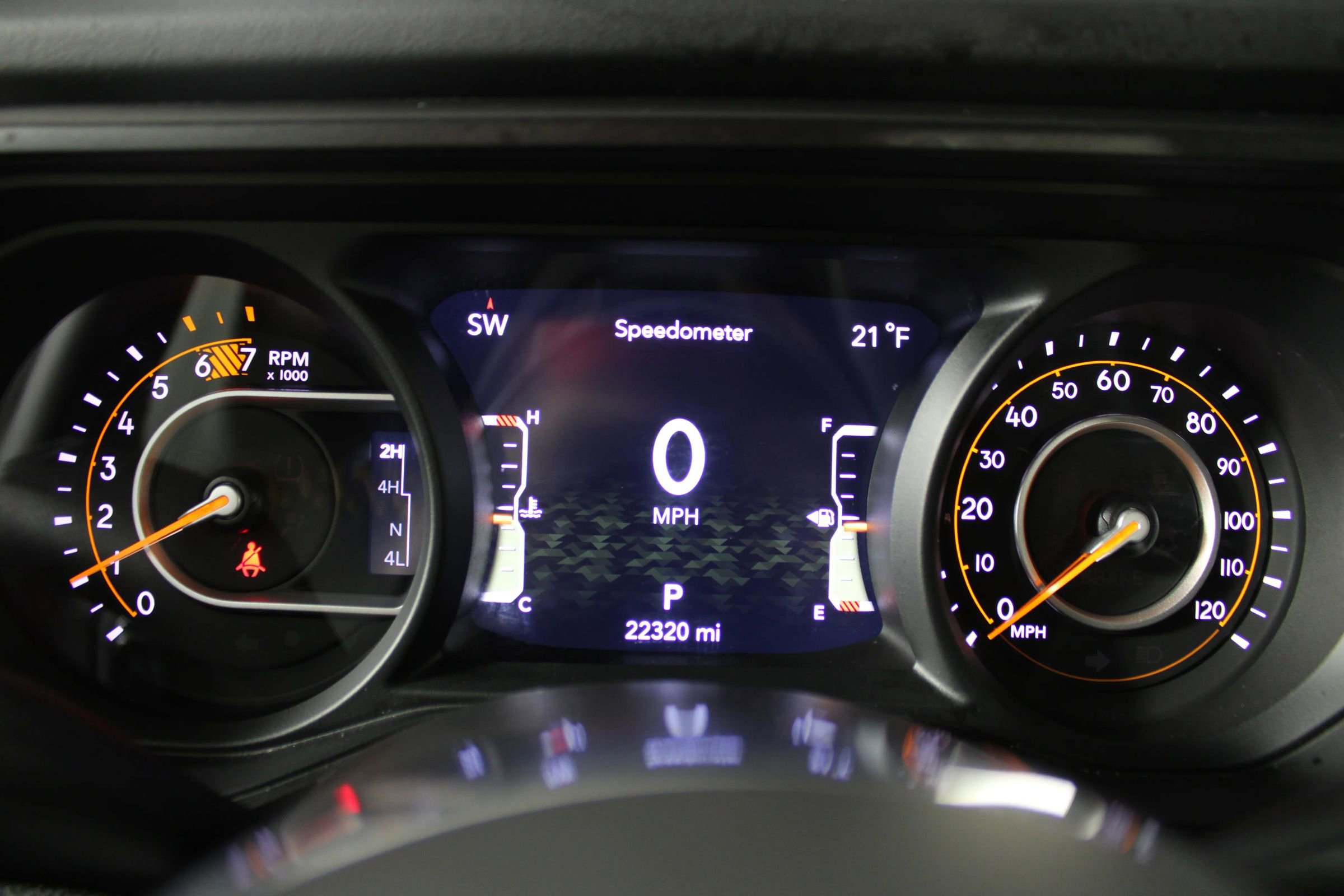 Used 2024 Jeep Wrangler Unlimited Sahara image 14