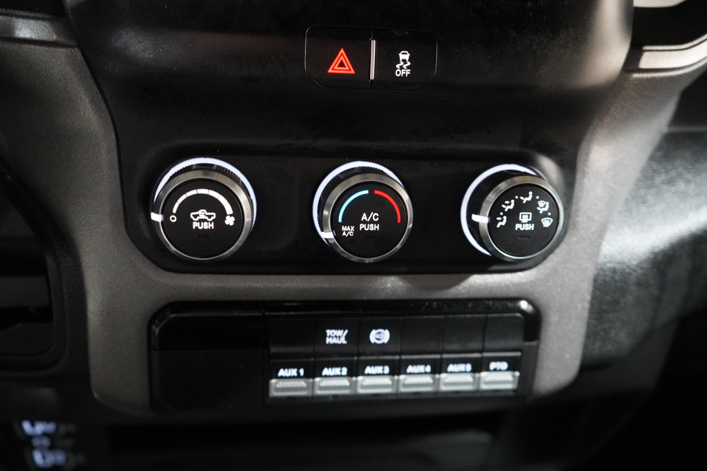 Used 2022 RAM 5500 Tradesman w/ Chrome Appearance Group AWD/4WD image 26