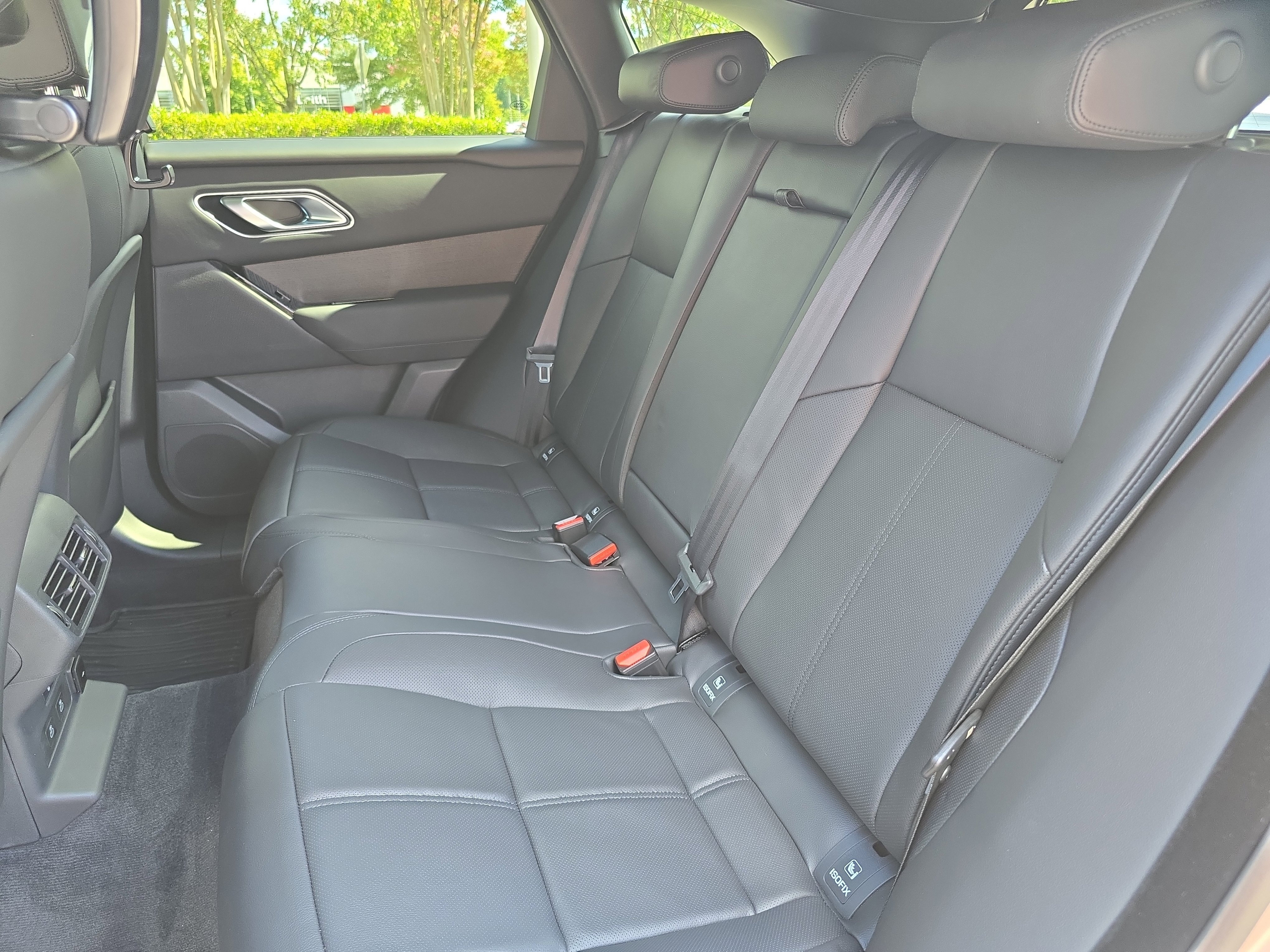 New 2026 Land Rover Range Rover Velar Dynamic SE image 14