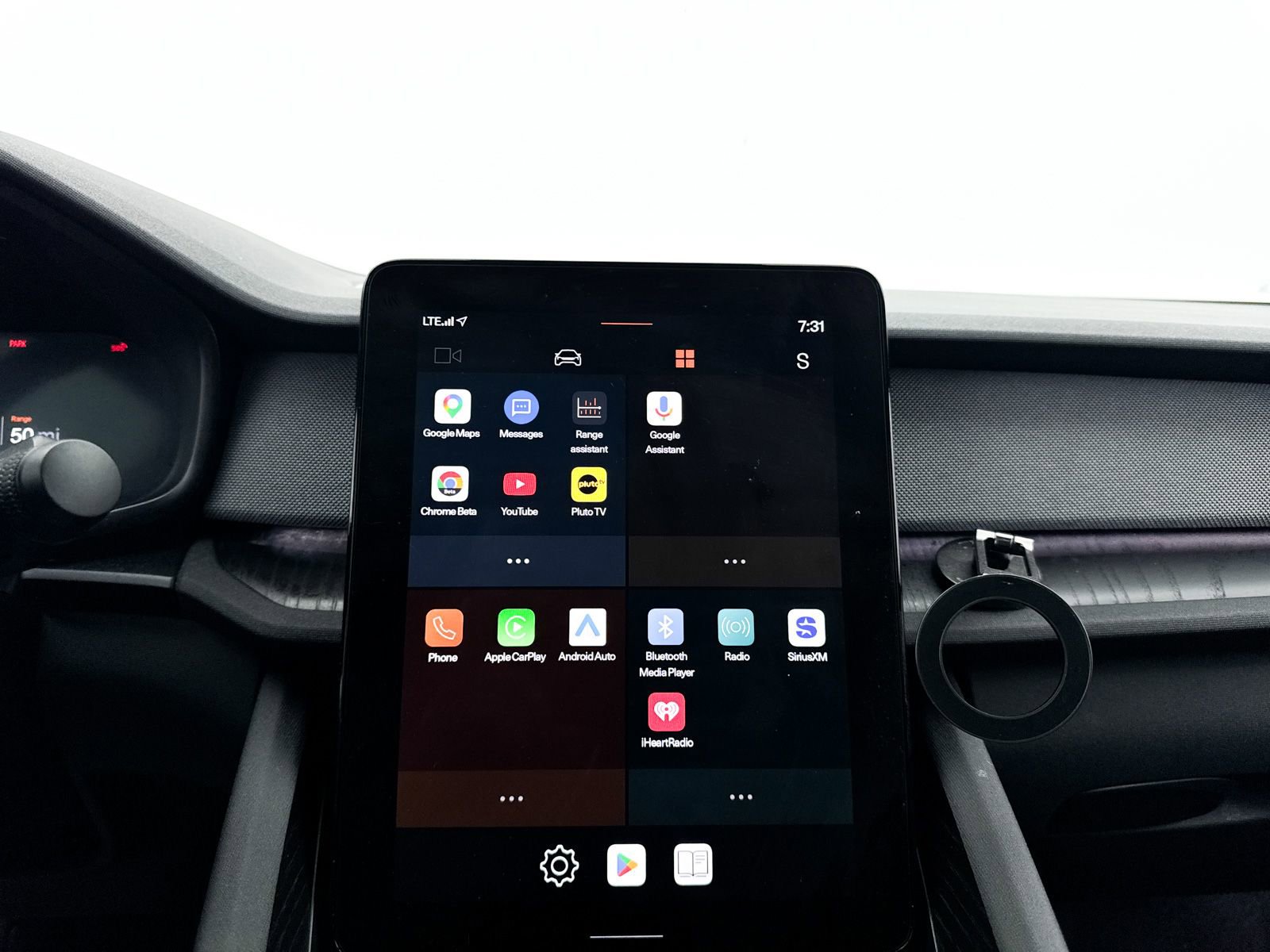 Used 2021 Polestar Polestar 2 image 21