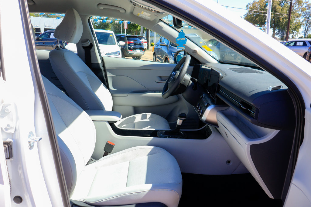 Certified 2026 Hyundai Kona SE FWD image 8