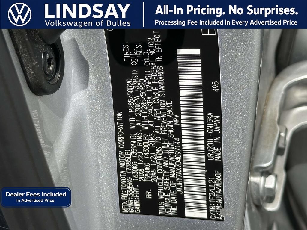 Used 2013 Lexus LX 570 4WD w/ Luxury Pkg image 28