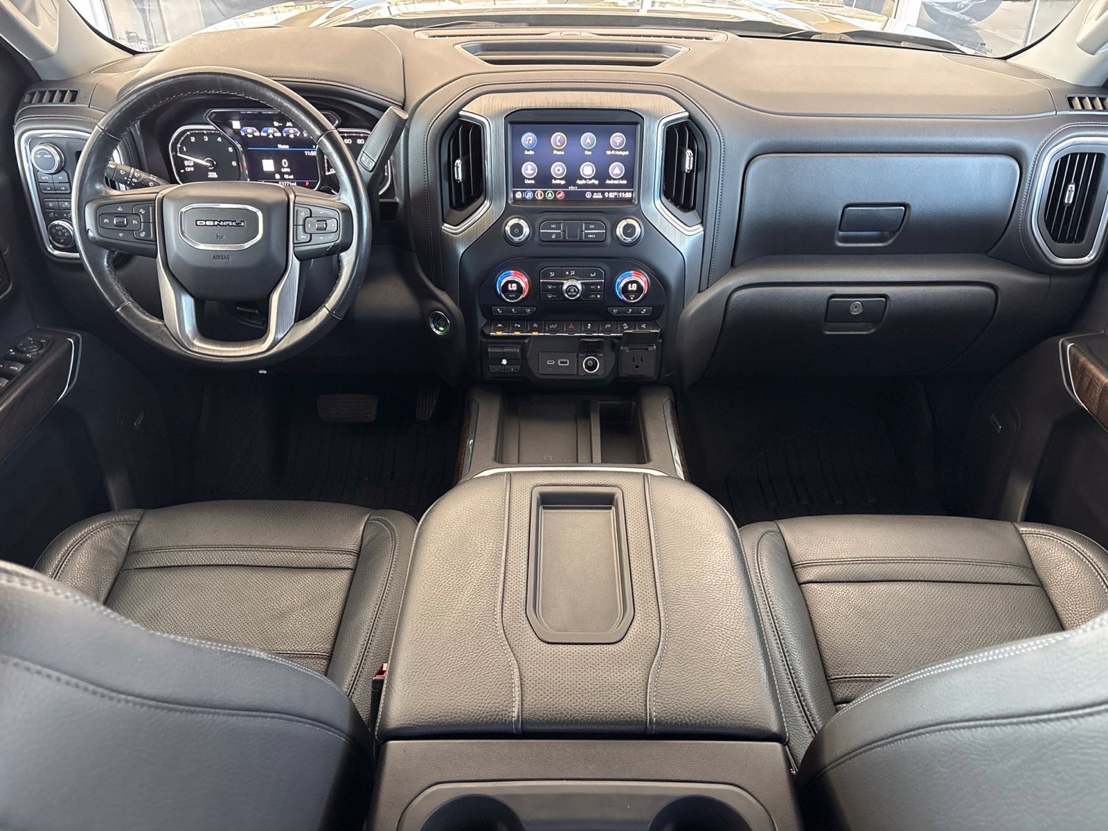 Used 2020 GMC Sierra 1500 Denali w/ Denali Ultimate Package AWD/4WD image 25