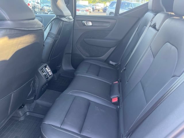 Used 2025 Volvo XC40 B5 Core w/ Protection Package Premier AWD/4WD image 10