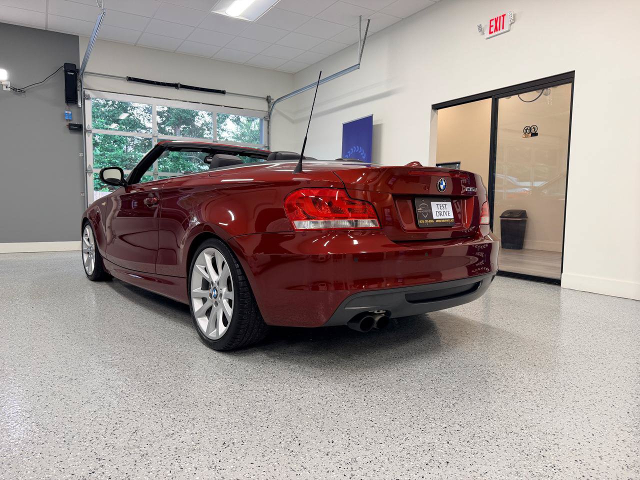 Used 2012 BMW 135i Convertible RWD image 19