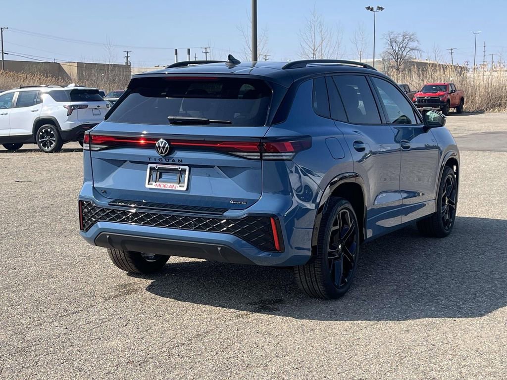 New 2026 Volkswagen Tiguan SE R-Line AWD/4WD image 4