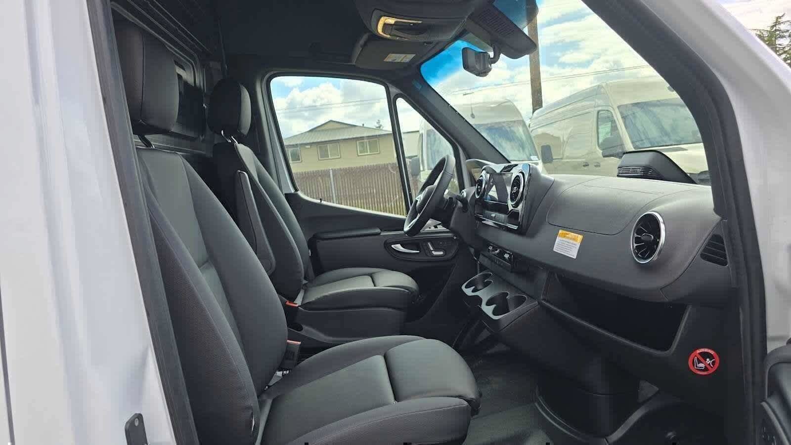 New 2026 Mercedes-Benz Sprinter 2500 image 11