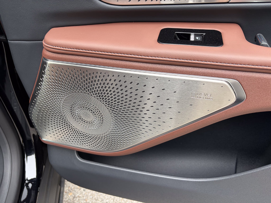 New 2026 Lincoln Nautilus Reserve AWD/4WD image 36