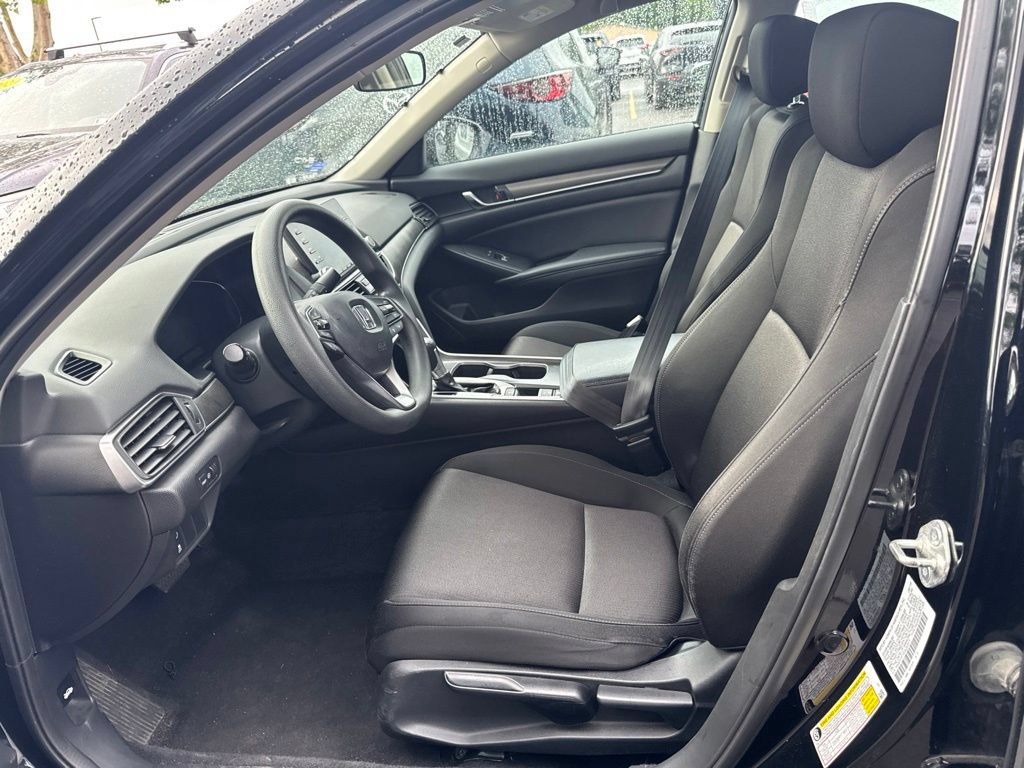 Used 2018 Honda Accord LX image 5