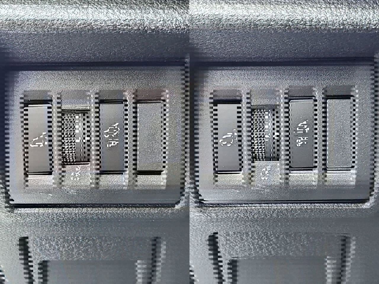 Certified 2025 Subaru Outback Limited image 32