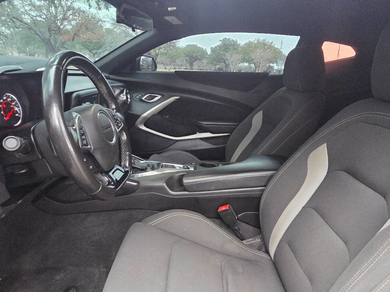 Used 2018 Chevrolet Camaro LT w/ RS Package image 10