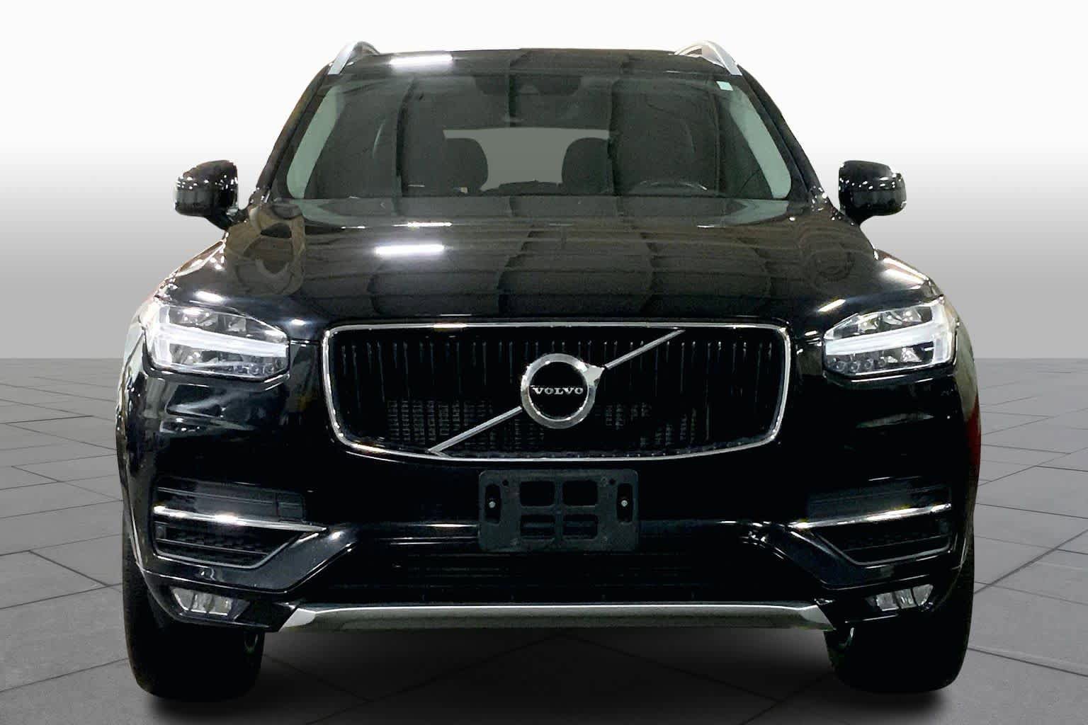 Used 2019 Volvo XC90 T5 Momentum w/ Protection Package Premier image 4