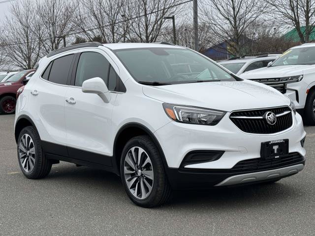 Used 2022 Buick Encore Preferred AWD/4WD image 2
