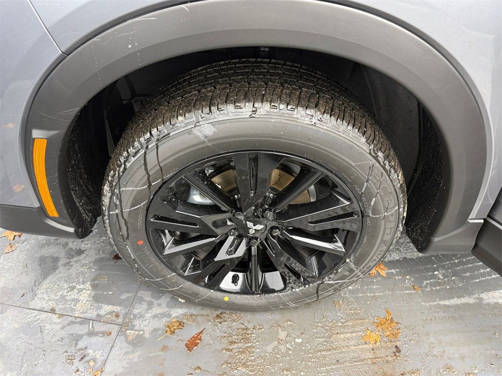 New 2026 Mitsubishi Eclipse Cross Black Edition image 36