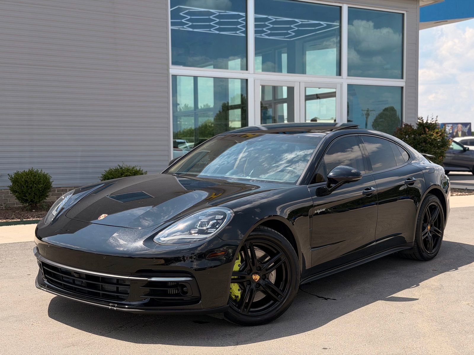 Used 2018 Porsche Panamera 4 AWD/4WD image 6