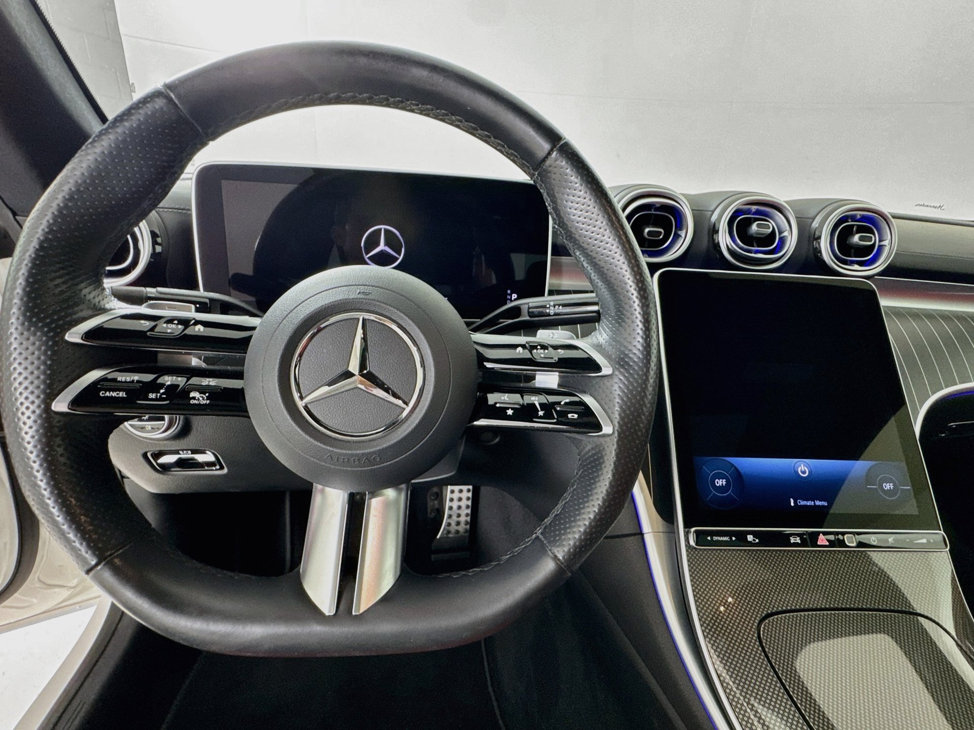 Used 2024 Mercedes-Benz CLE 300 4MATIC Coupe image 25