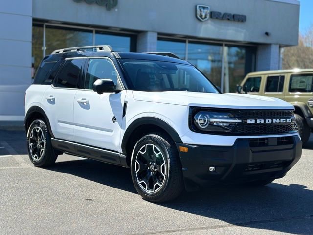 Used 2025 Ford Bronco Sport Outer Banks w/ Outer Banks Tech Package+ AWD/4WD image 8