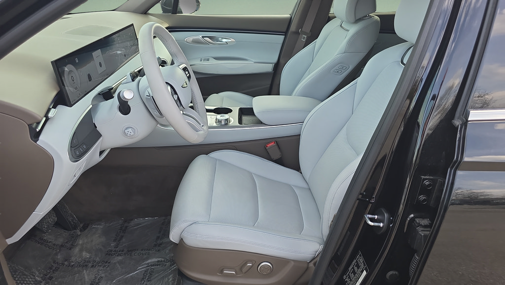 New 2026 Genesis GV70 2.5T Advanced AWD/4WD image 20