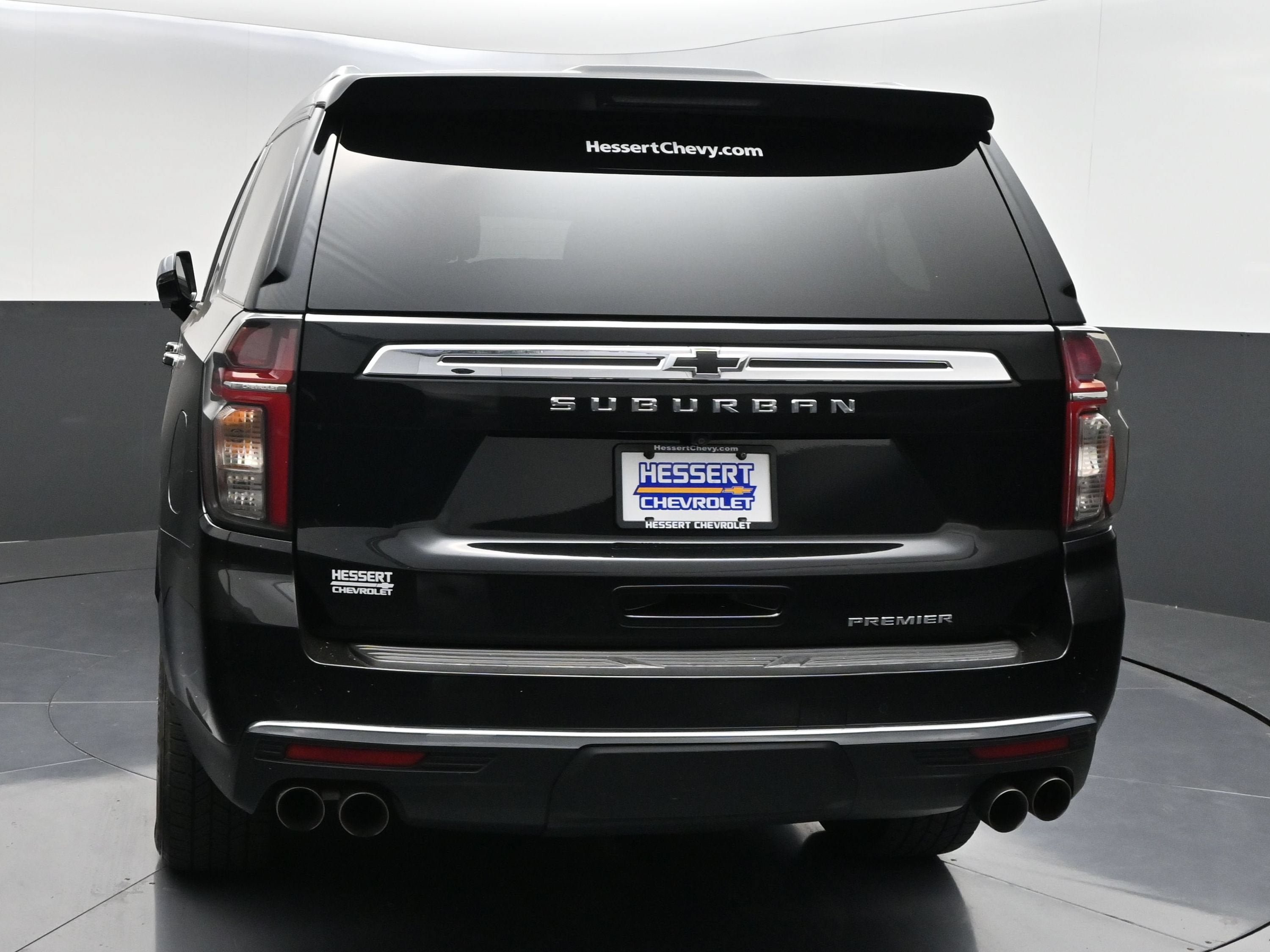 Used 2023 Chevrolet Suburban Premier AWD/4WD image 6