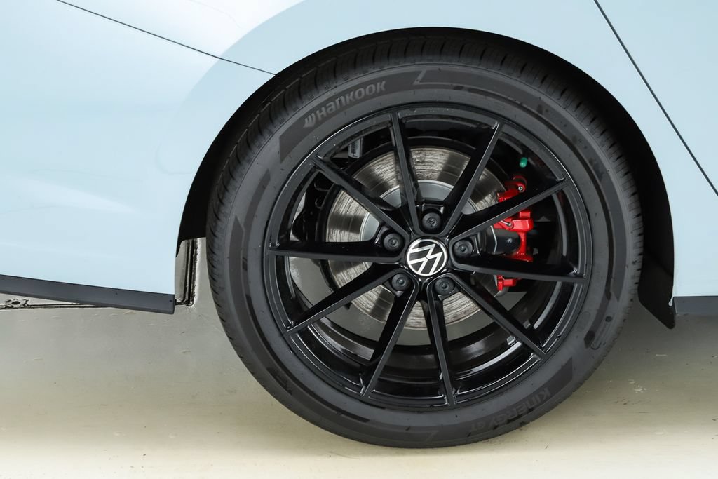 New 2026 Volkswagen Jetta GLI Autobahn FWD image 13