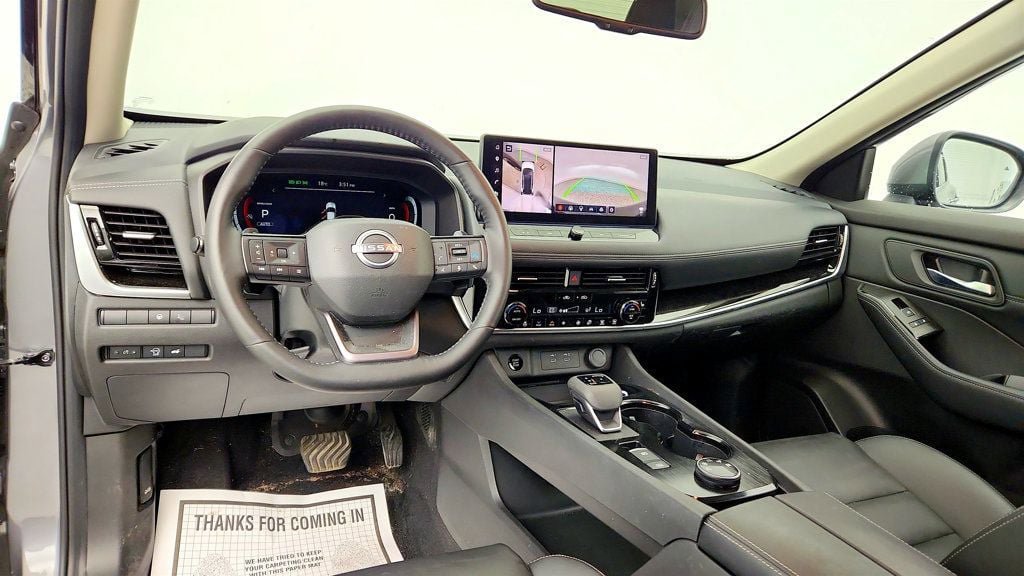 Used 2025 Nissan Rogue SL w/ Tech Package AWD/4WD image 13