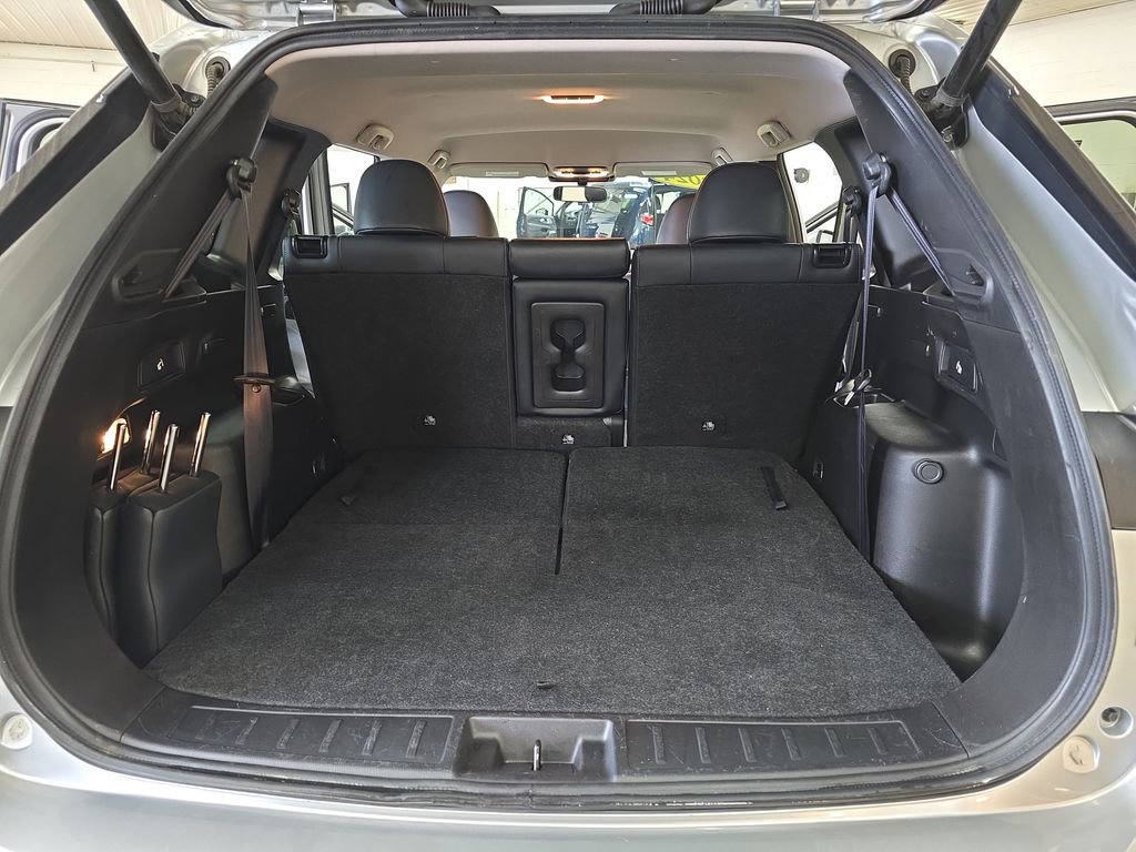 Used 2024 Mitsubishi Outlander SE AWD/4WD image 14