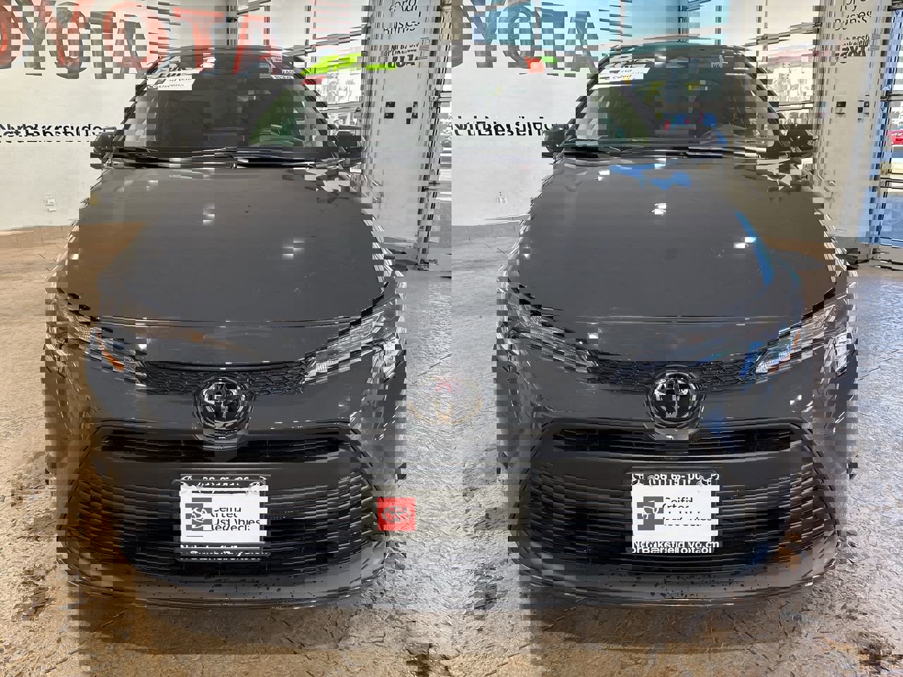 Certified 2025 Toyota Corolla LE image 5