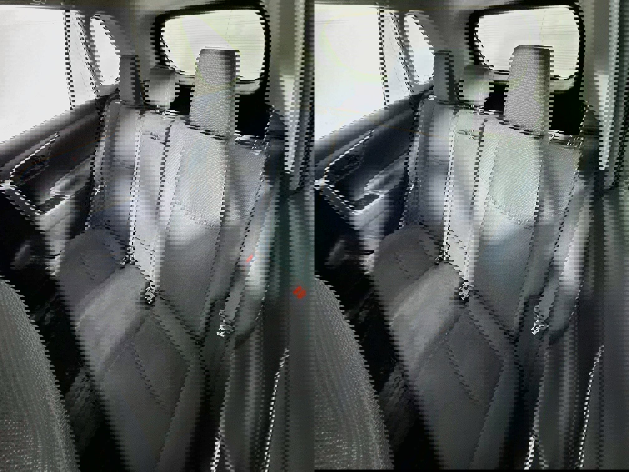 Used 2021 Toyota RAV4 LE w/ Carpet Mat Package (TMS) image 20