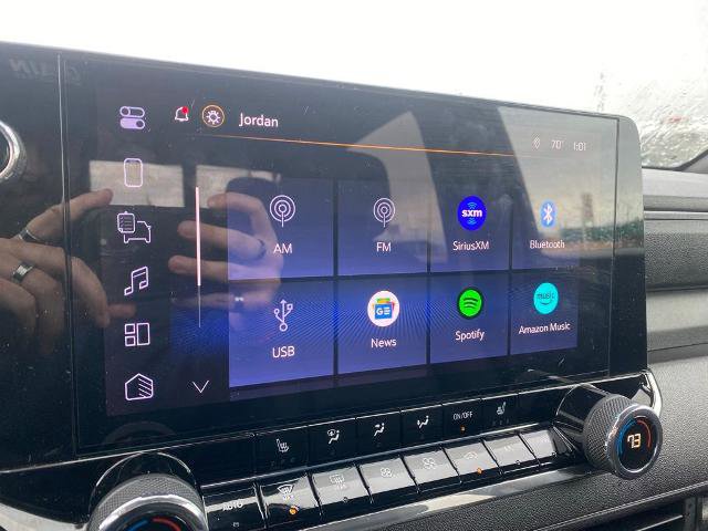 Used 2025 Chevrolet Colorado Trail Boss image 21