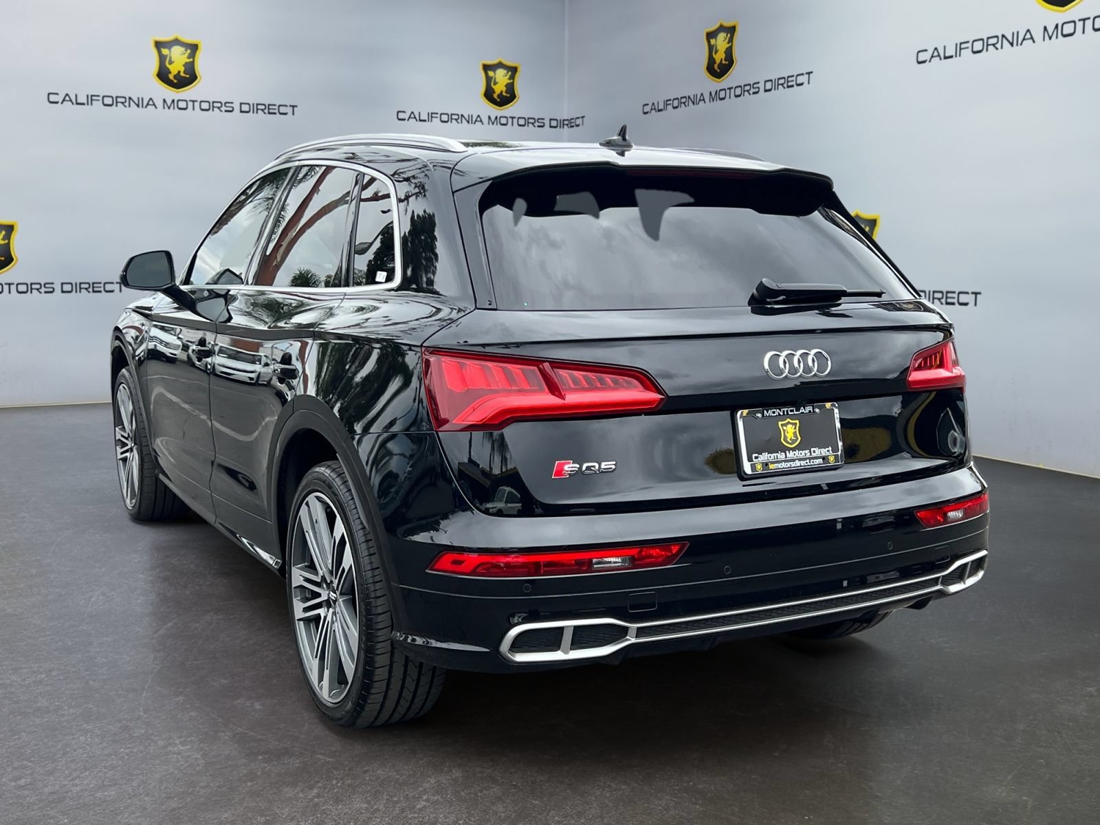 Used 2018 Audi SQ5 Prestige w/ Prestige Package AWD/4WD image 3