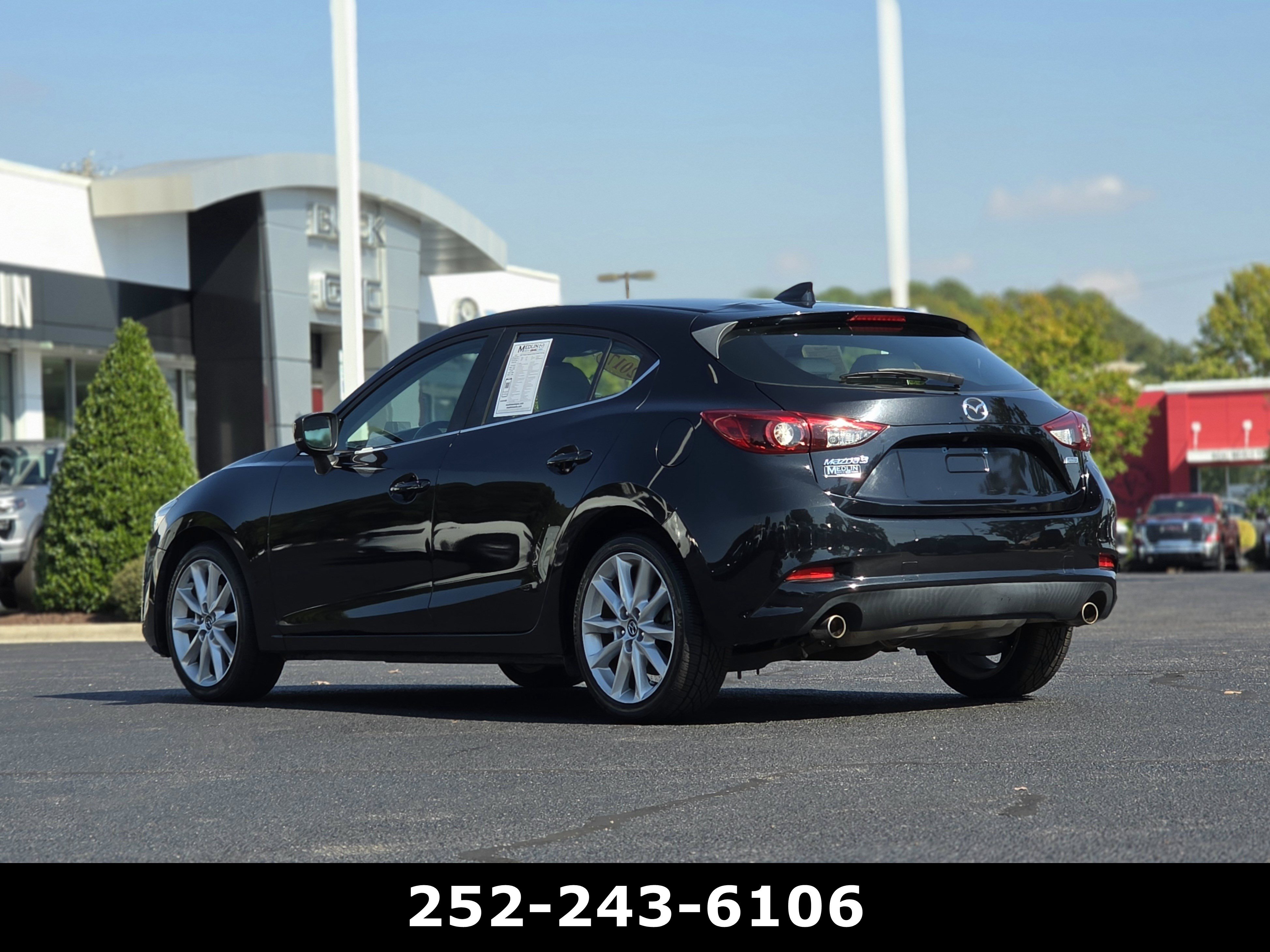 Used 2017 MAZDA MAZDA3 Grand Touring w/ Premium Equipment Package FWD image 5
