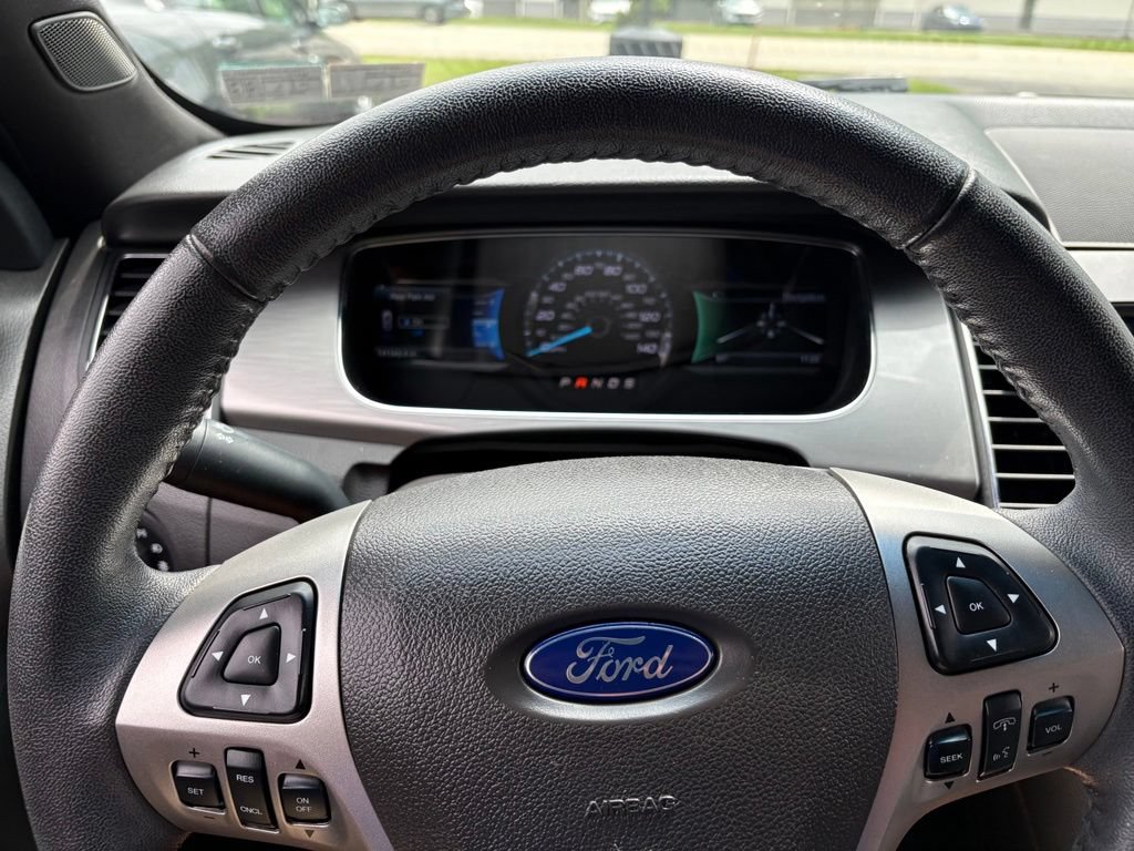 Used 2016 Ford Taurus SEL w/ Equipment Group 201A AWD/4WD image 17