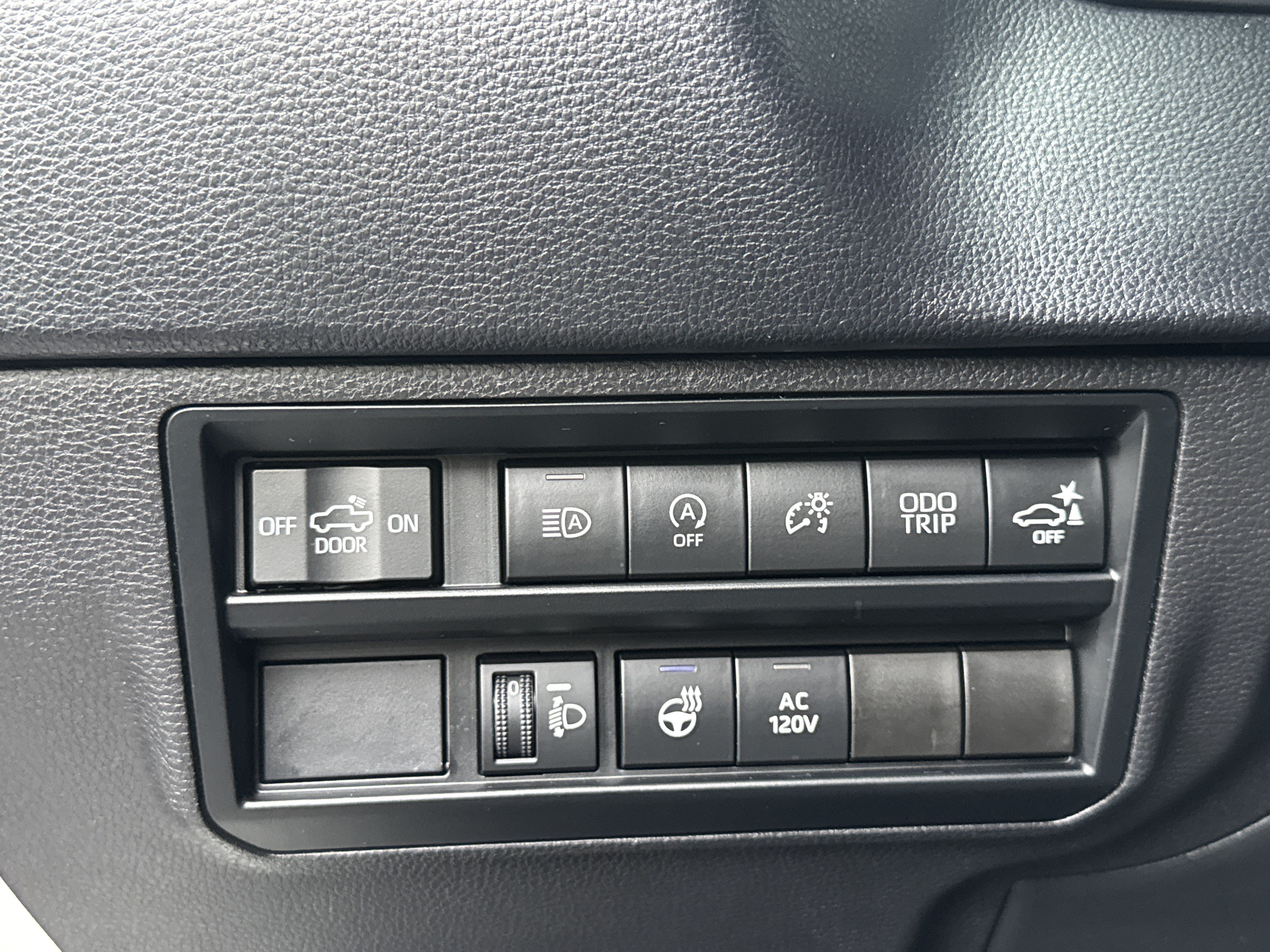 Used 2024 Toyota Tundra SR5 w/ SR5 Premium Package AWD/4WD image 19