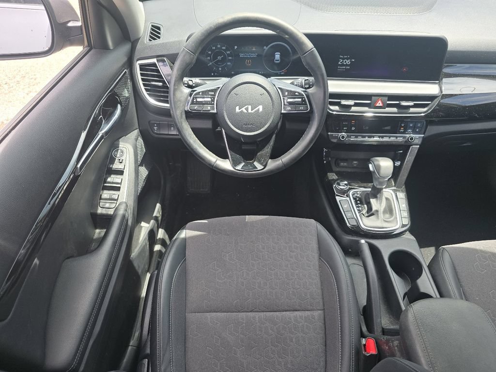 Used 2024 Kia Seltos S AWD/4WD image 24