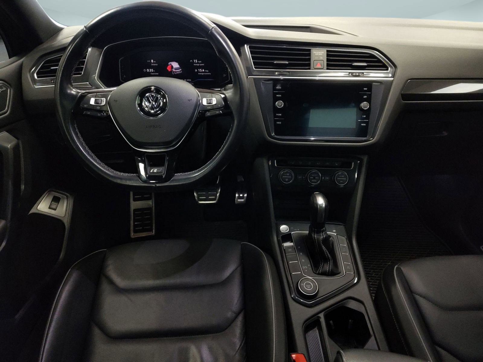 Used 2021 Volkswagen Tiguan SEL Premium R-Line image 24