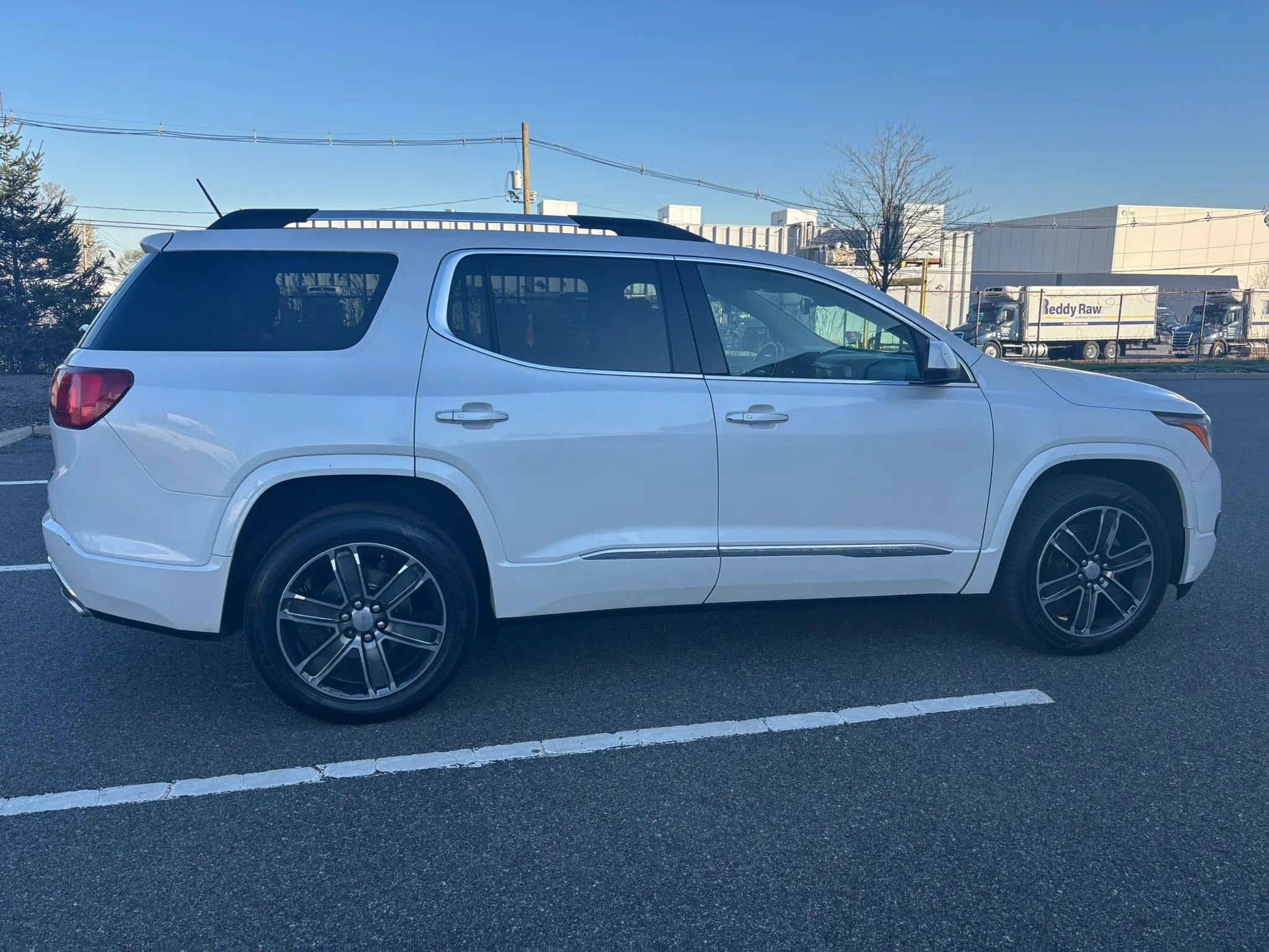 Used 2018 GMC Acadia Denali w/ Technology Package AWD/4WD image 10
