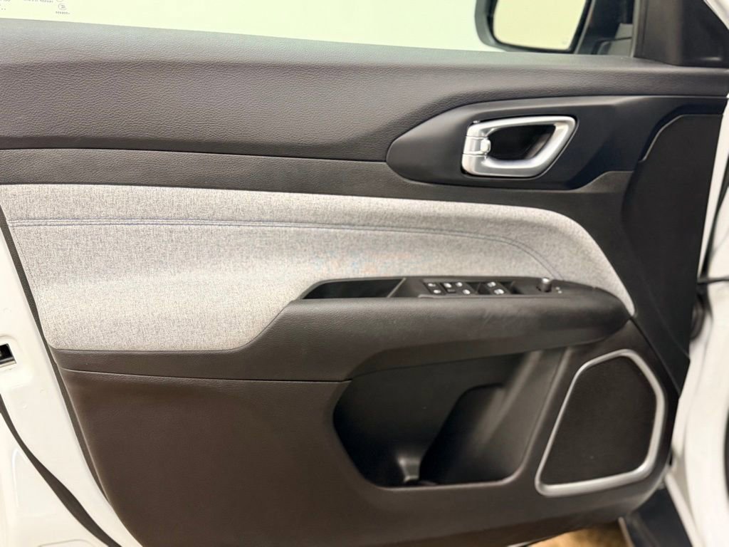 Used 2022 Jeep Compass Latitude w/ Convenience Group image 10