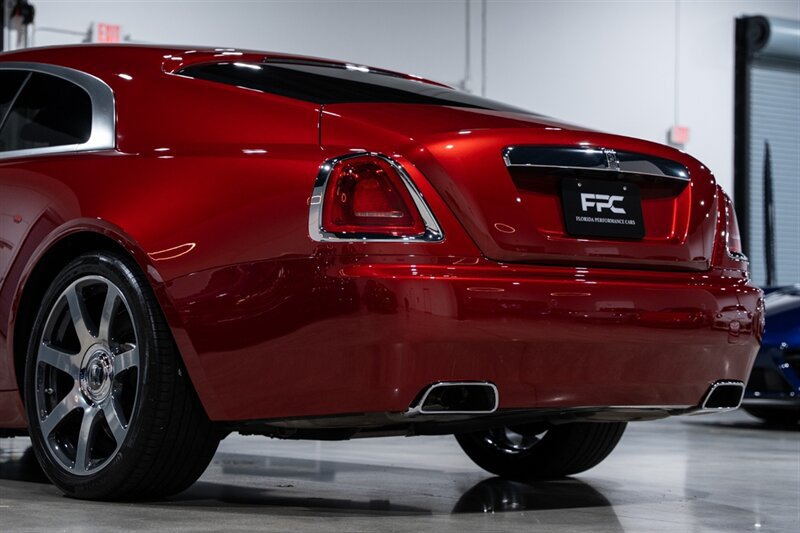 Used 2019 Rolls-Royce Wraith RWD image 14