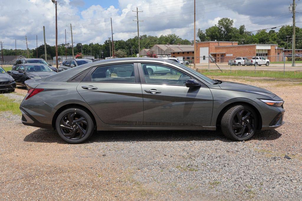 New 2026 Hyundai Elantra Sport FWD image 26