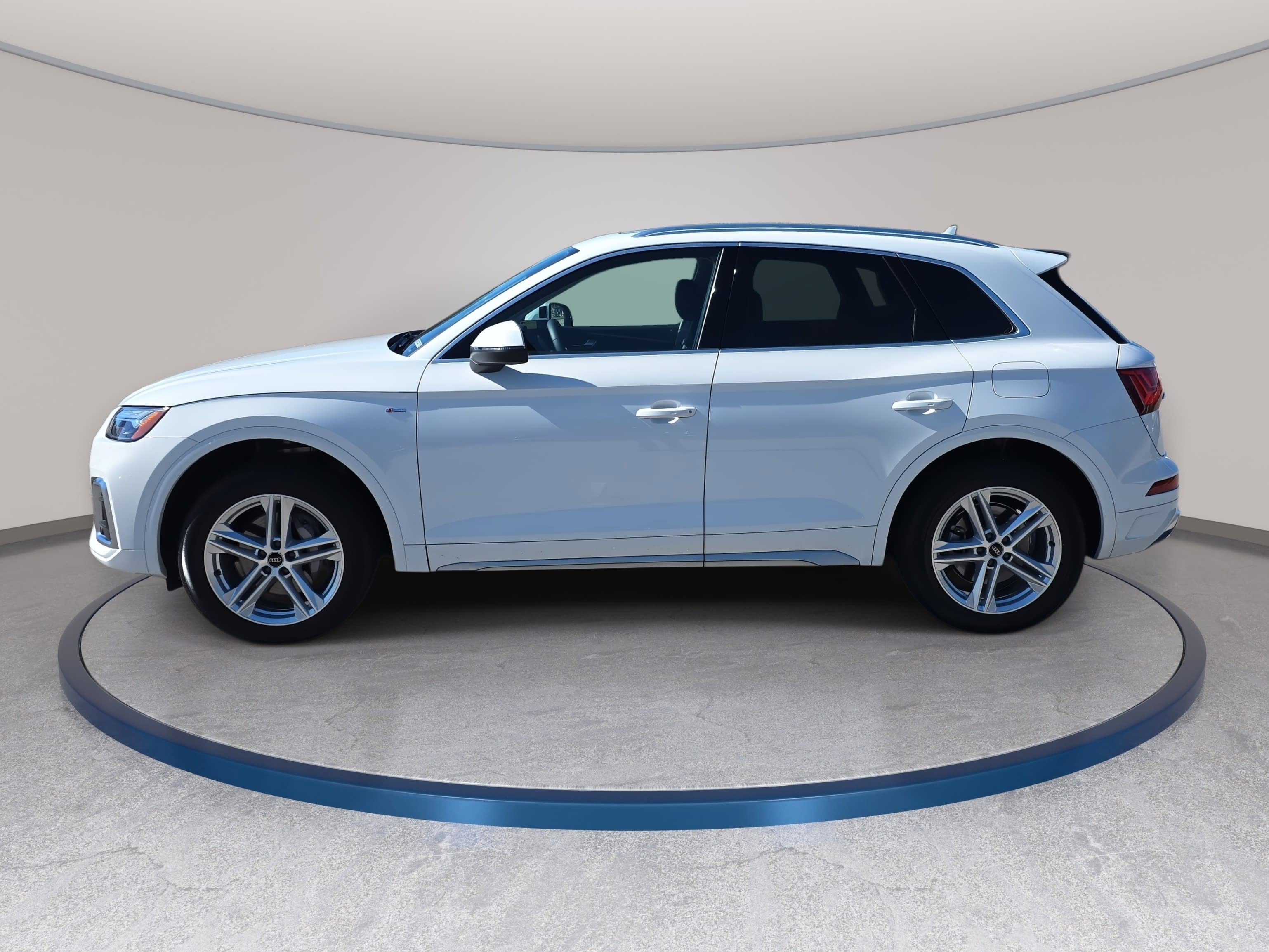 Certified 2023 Audi Q5 e Premium Plus w/ Premium Plus Package image 7