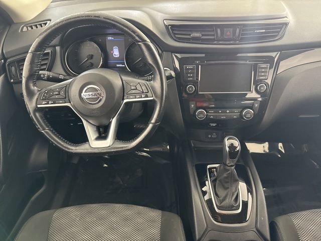 Used 2021 Nissan Rogue Sport SV image 24