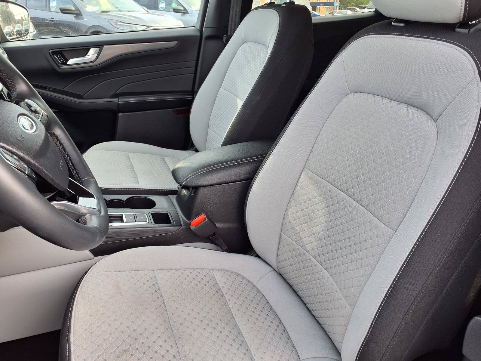 Certified 2024 Ford Escape Active w/ Tech Pack #2 AWD/4WD image 3