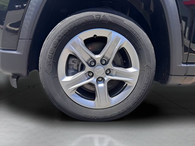 Used 2023 Jeep Compass Latitude w/ Convenience Group AWD/4WD image 20